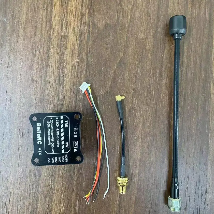 

SKYZONE VRX 4.9G 5.8G 6.1G 3W PLUS Dual Antenna Receiver Mmodule 70CH FPV VTX Transmitting Module for DJI V1 V2 Drone Glasses