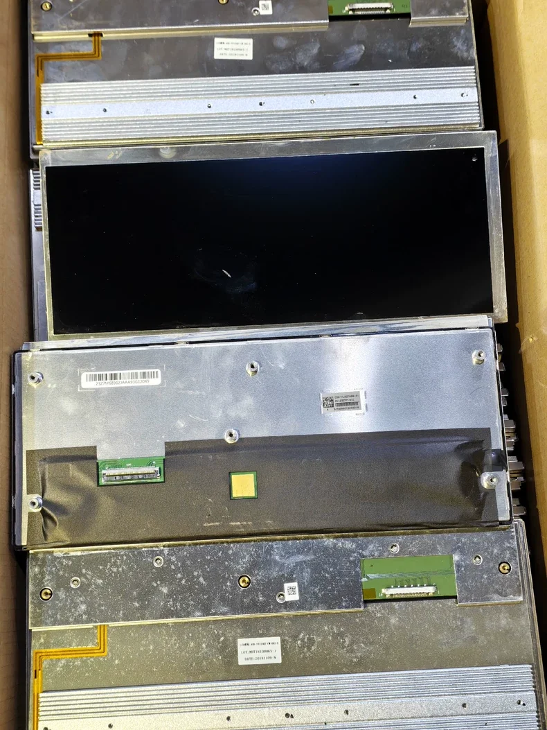 AV123Z7M-N18-5DP0, 12.3-inch industrial control long-screen vehicle navigation panel, with resolution of 1920×720