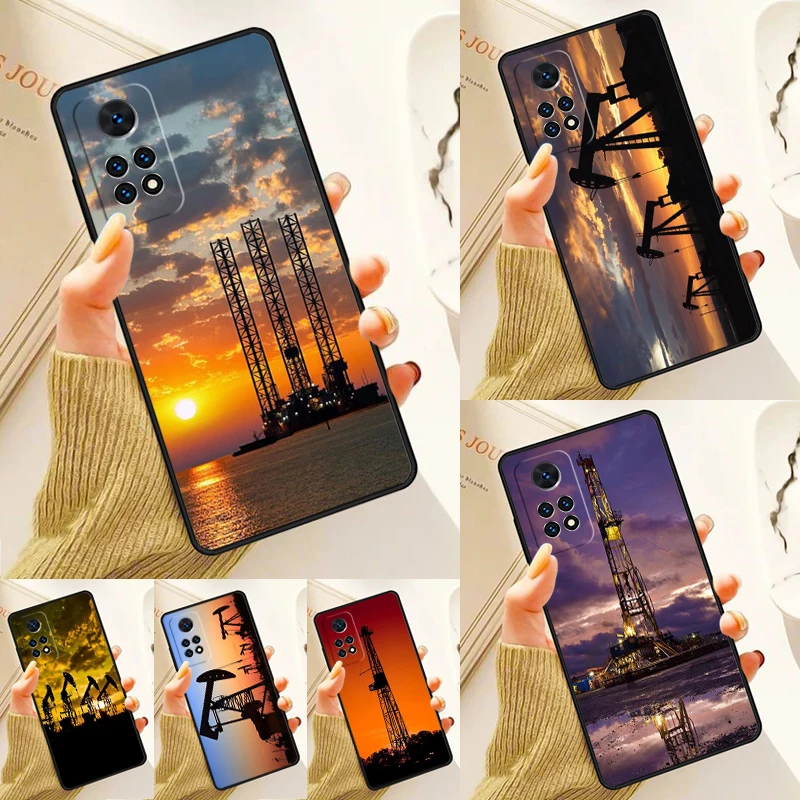 Drilling Oilfield At Sunset Case For Samsung Galaxy S24 Plus S23 S20 S21FE Lite S22 Ultra Note 20 S8 S9 S10 Phone Coque