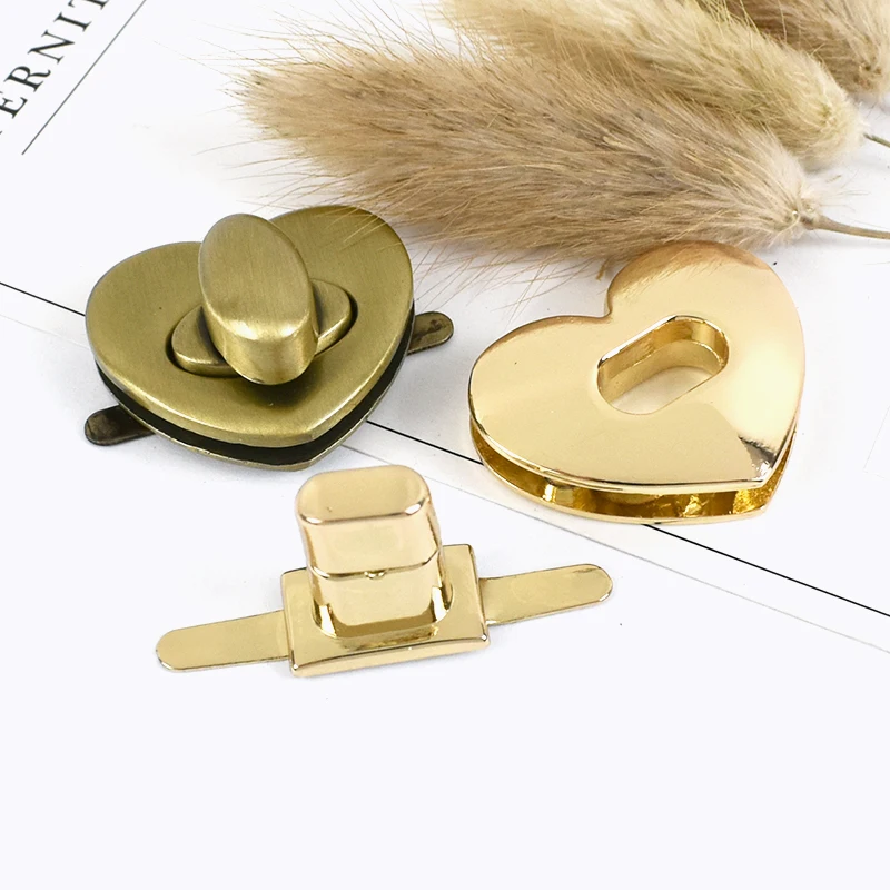 

1-5Pcs 30X26mm Metal Lock Buckles for Women's Handbag Turn Twist Locks Purse Decor Closure Hook Meetee Bag Hardware Accessories