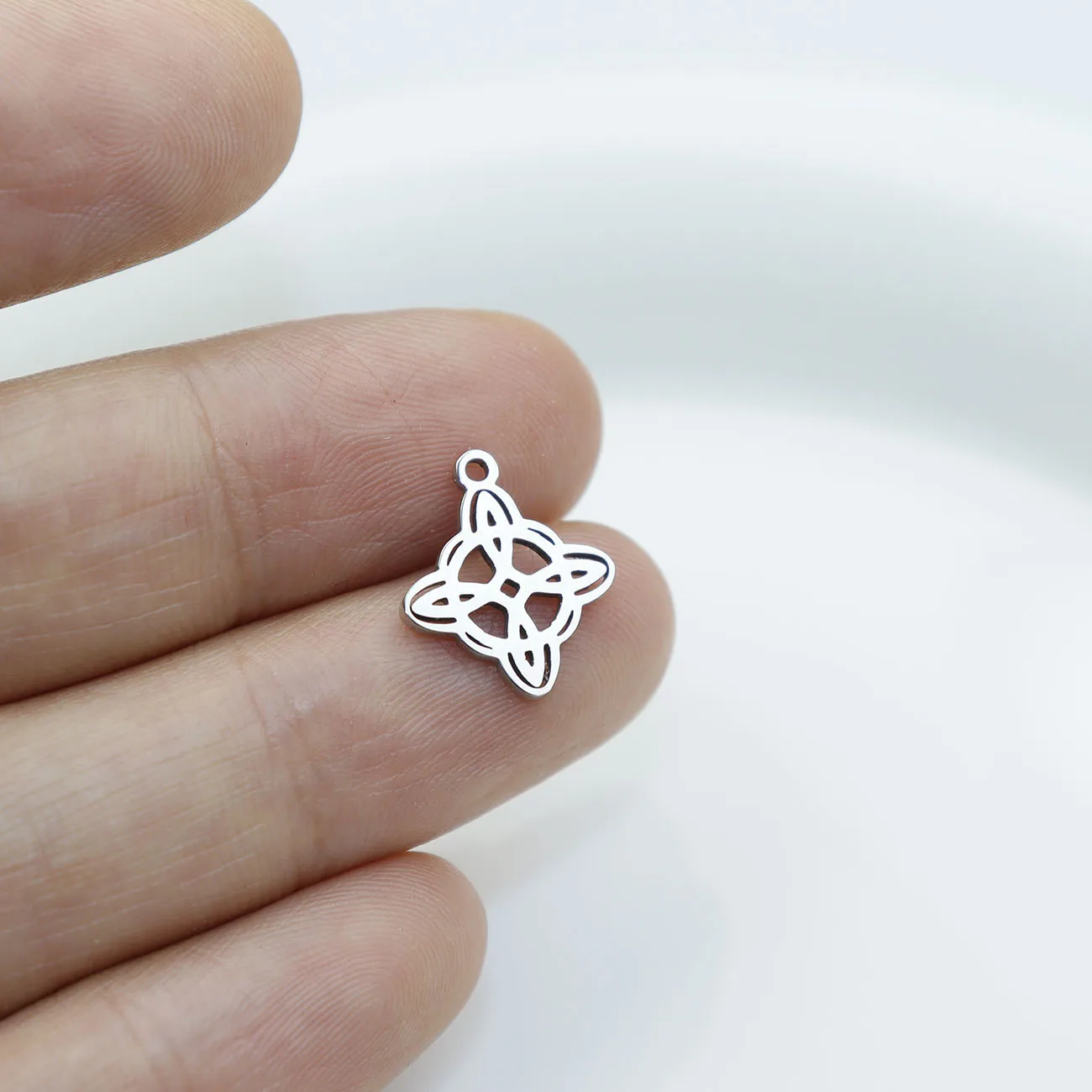 10pcs Stainless Steel Shiny Mirro Polished Flower Fashion Accessory Necklace Charms PVD Plate DIY Jewelry Accessory image 6