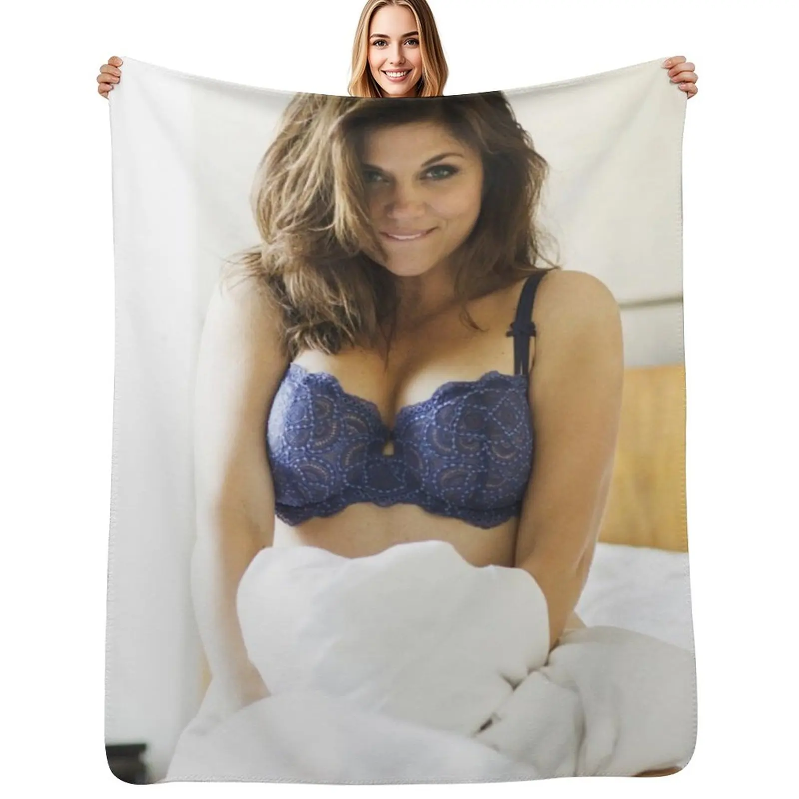 tiffani love kelly amber Throw Blanket funny gift Luxury Throw Luxury Brand Plush Furrys Blankets