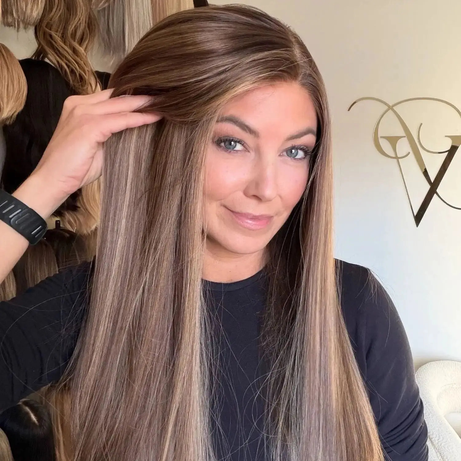 

20 Inches Natural Straight Chocolate Brown Highlights Glueless Wig Synthetic Hair Diversified Soft Middle Part Medium Length Wig