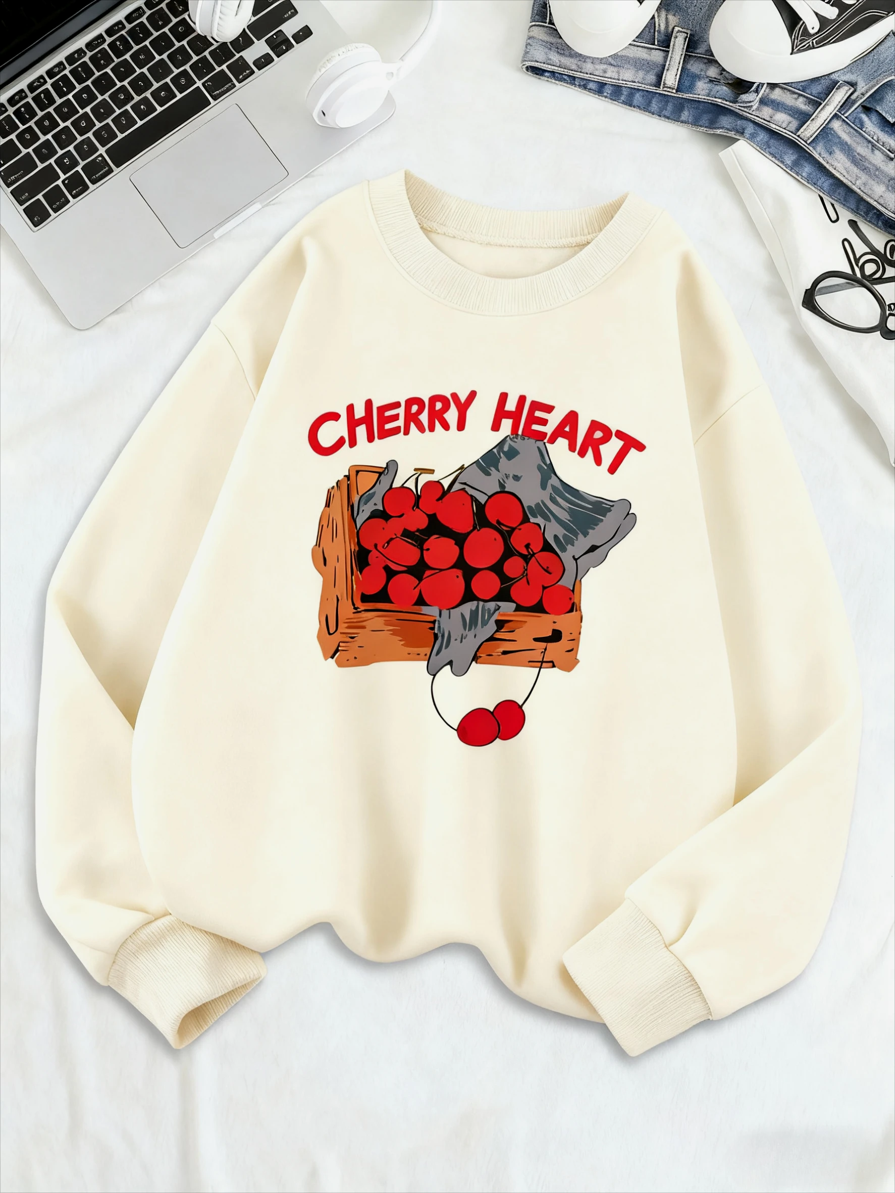 Felpe con stampa grafica cuore di ciliegio Felpe con cappuccio casual moda allentata da donna Pullover morbidi Abiti caldi Intimo autunno inverno