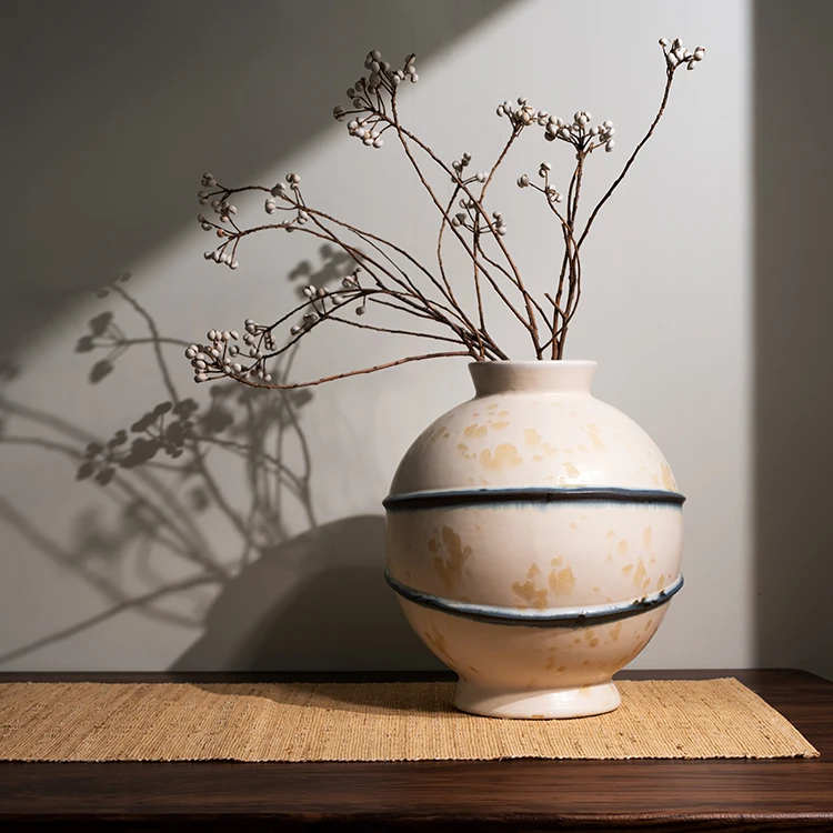 

Nordic Home Decor Interior Tabletop Flower Art Vases Resin Ornaments Minimalist Art Flower Utensils