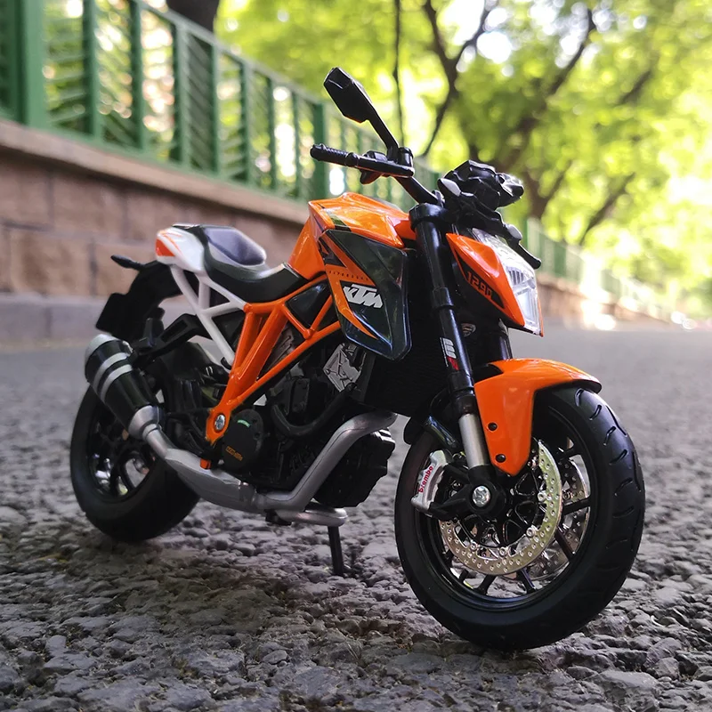 Maisto 1:12 KTM 1290 Super Duke R Alloy Motorcycle Model Simulation Diecast Metal Toy Motorcycle Model Collection Children Gift