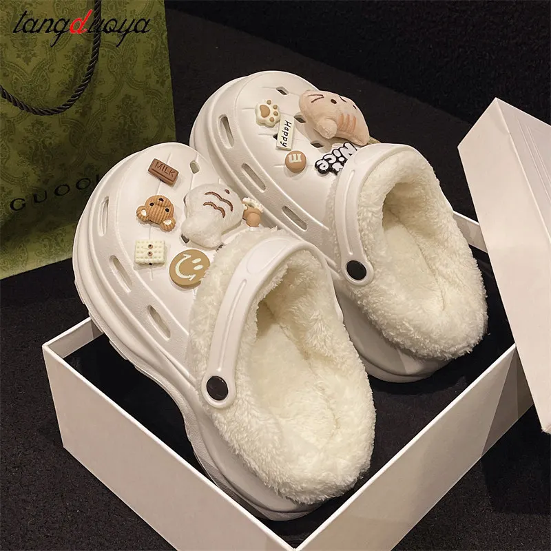 2024 New DIY decorative hole slippers Women's Fleece-lined Slippers Winter Cotton Garden Shoes Women Thick Bottom Indoor Slipper