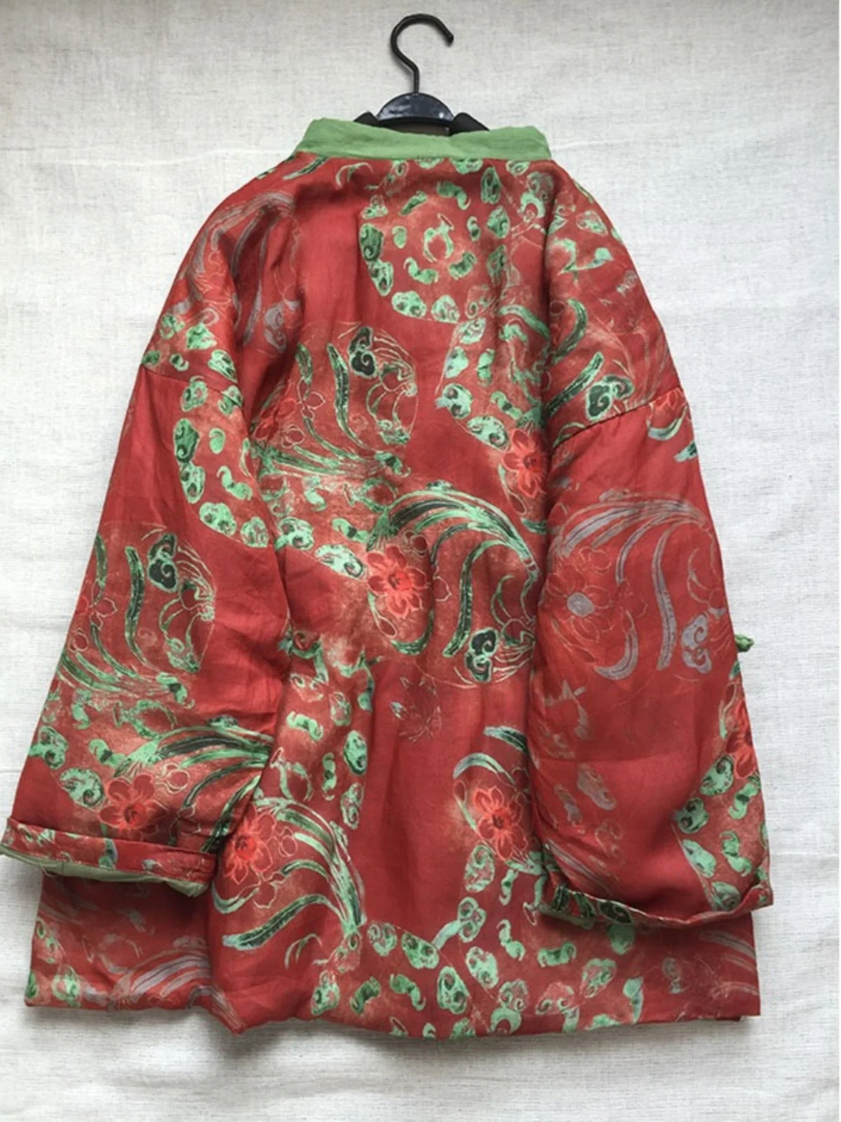 เสื้อโค้ทผ้าลินินผสมฝ้ายสำหรับผู้หญิง ลายปักดอกไม้สไตล์เรโทร ทรงหลวม อุ่นสบาย แขนยาว คอตั้ง เสื้อคลุมฤดูหนาว