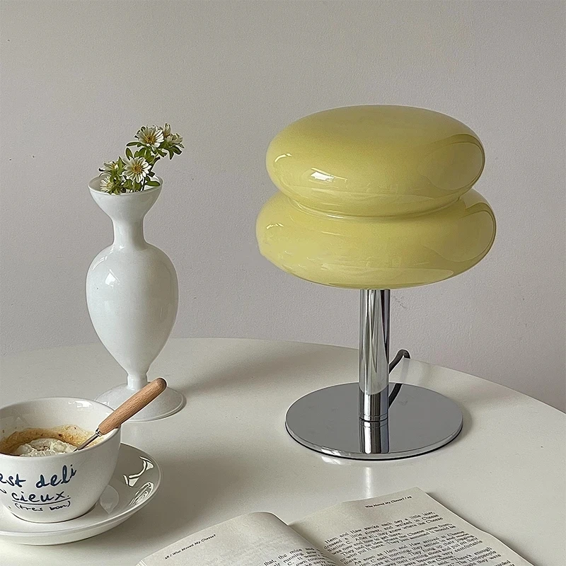 Lampe de Table en Verre de Style emouf, Luminaire Décoratif d'Nik, Idéal pour une Chambre à Coucher ou un Bureau