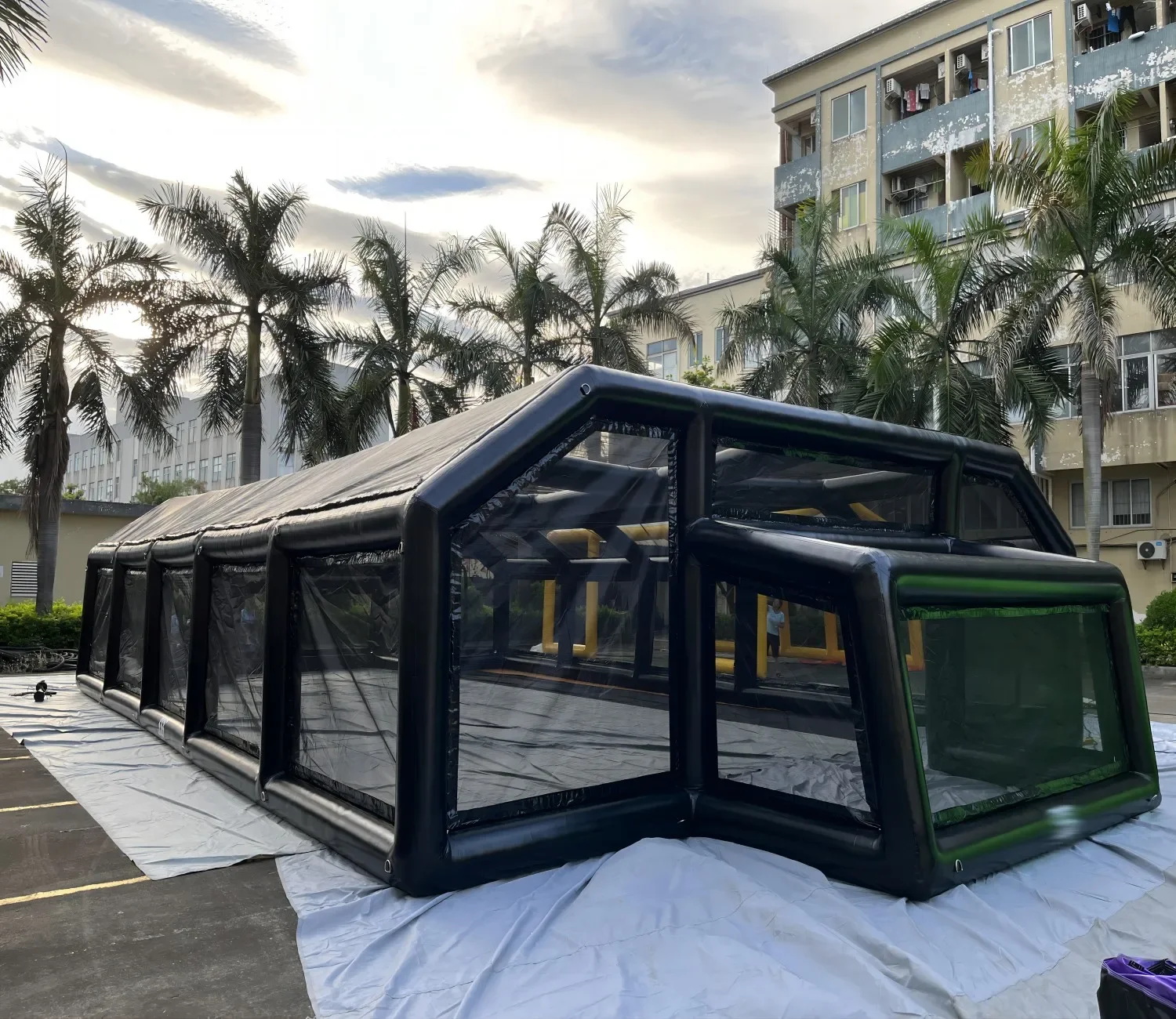 16.5X8.5X3M Giant Inflatable Soccer Field Inflatable Soap Football Field With Net Custom Inflatable Football Pitch