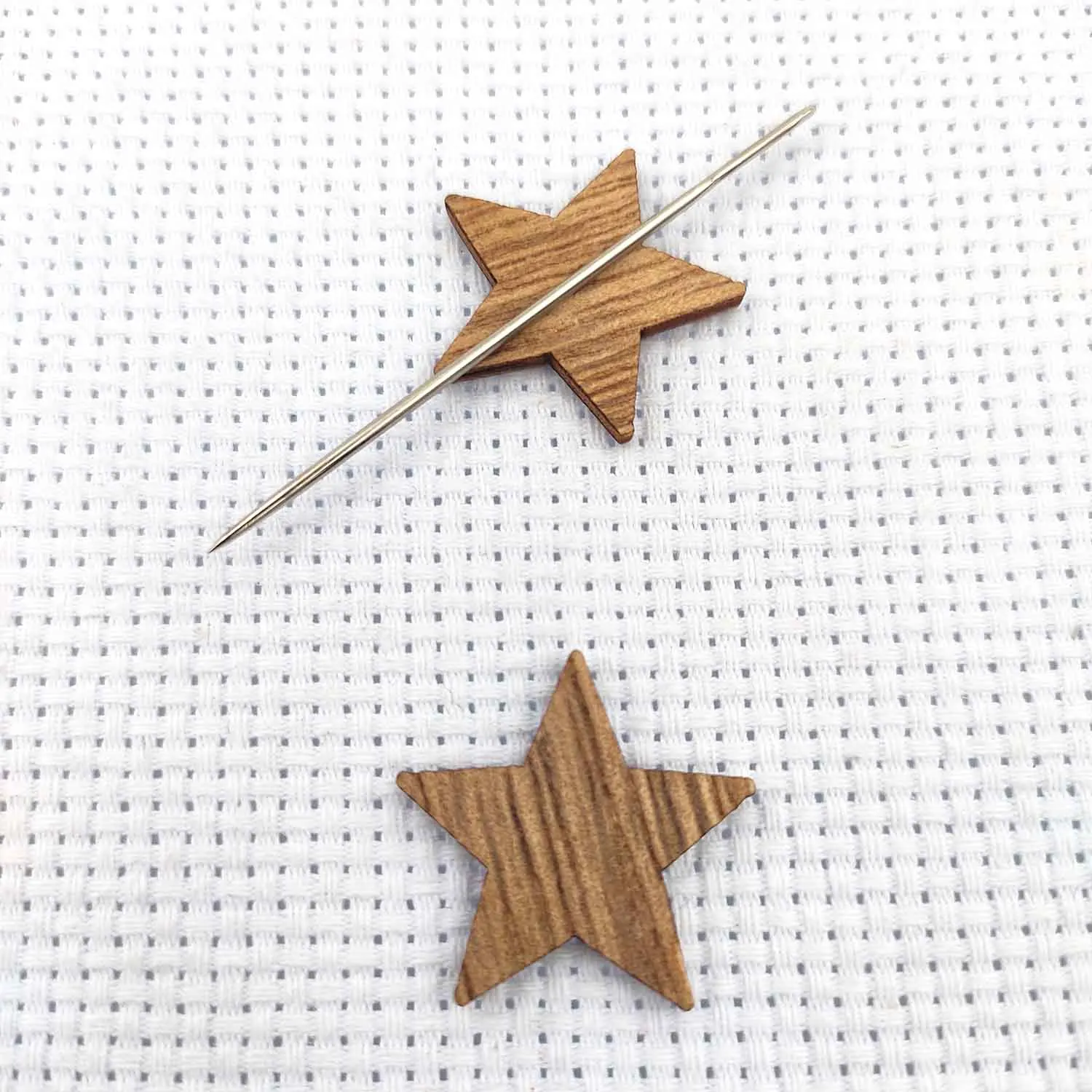 Wood Needle Minder do haftu krzyżykowego magnes do szycia 2 szt. Star Needle Keeper Finder magnetyczne akcesoria do haftu uchwyty na igły