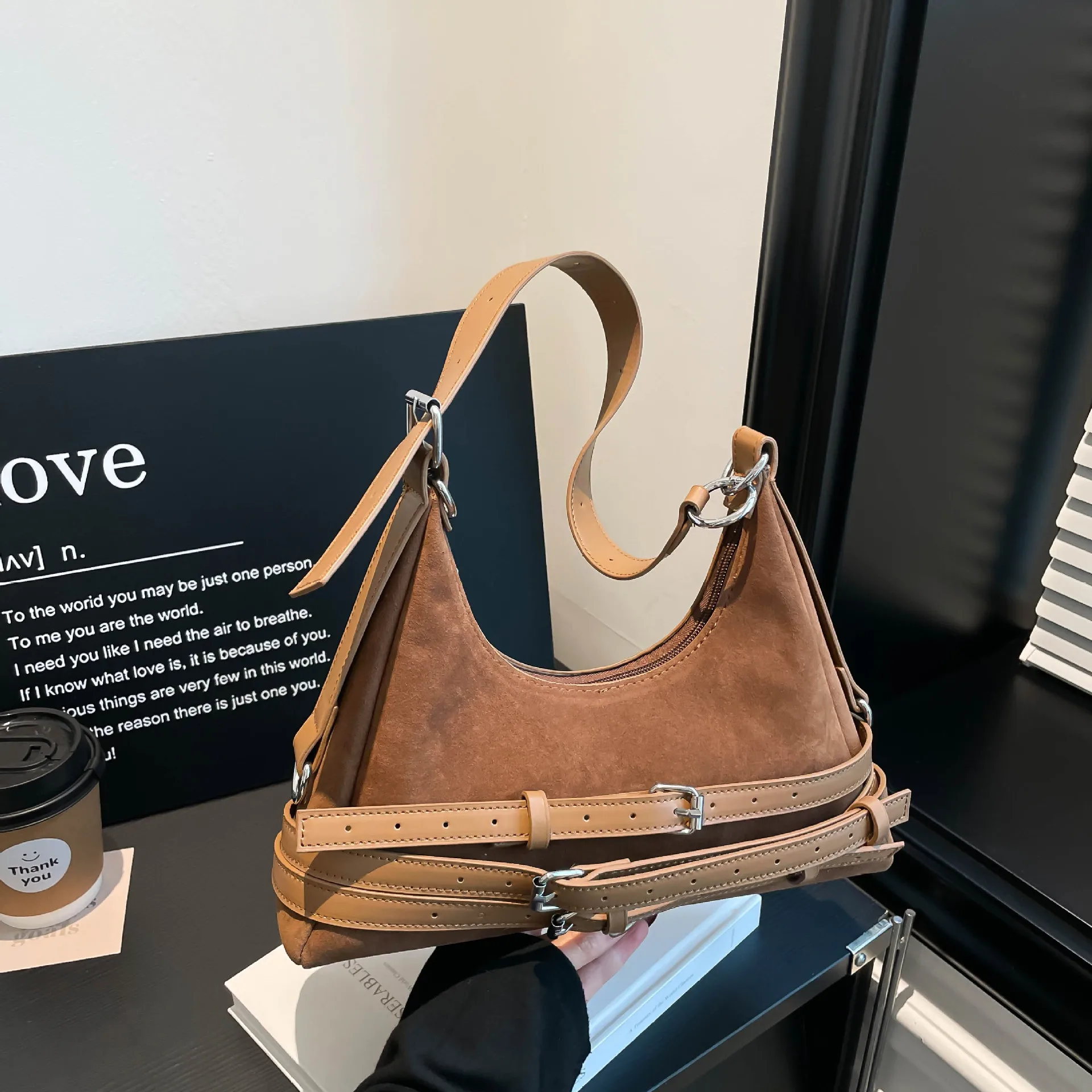 

2025 Niche Top Handle Bag, Luxe Shoulder Purse for Women, Minimalist Day-to-Night Tote, Textured Sling Bag, Versatile Crossbody