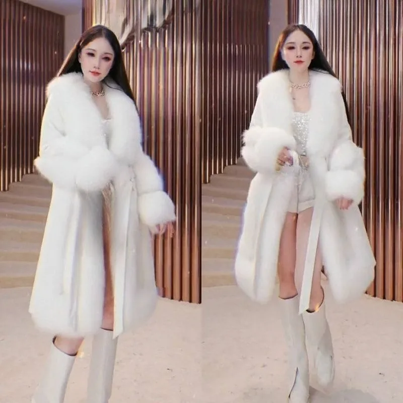 

Fashion Warm Winter Bestsellers Lazy Style Copy Wool Outerwear Fox-like Fur Collar Woolen Coat Long and Slimming Faux Fur Coat