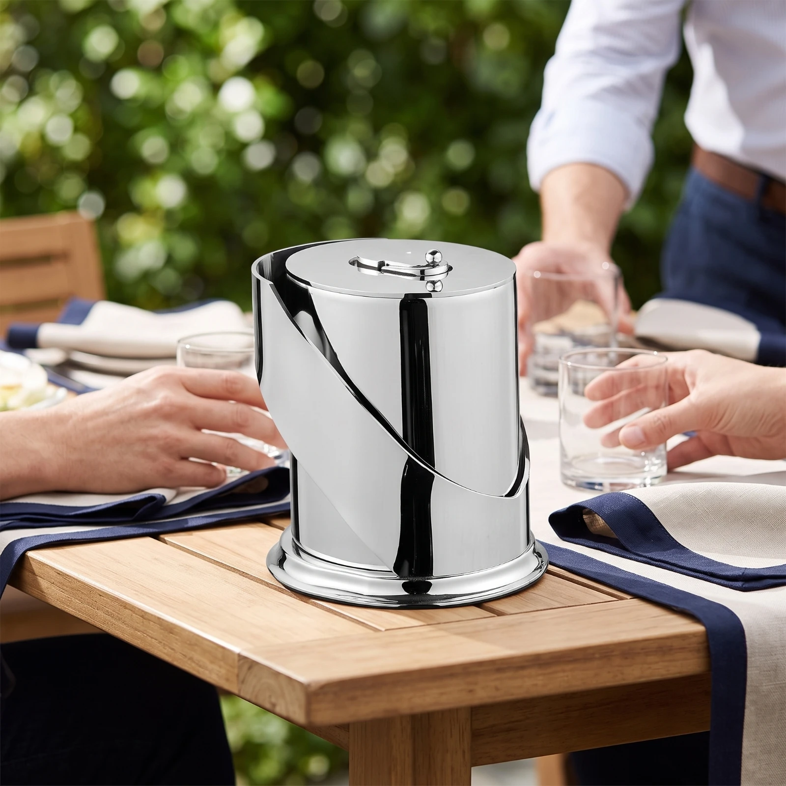 Ice Pail with Lid Portable Insulated Ice Pail Leakproof Stylish for Hosts, Home Bar, Parties