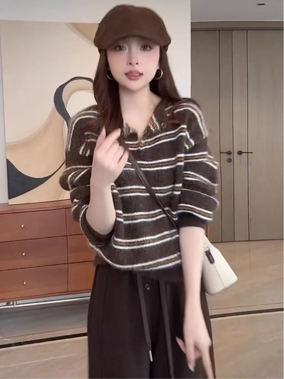 Blusa de Malha Fena Larga com Decote em V trada Laranja para Outono e Inverno, Efeito Emaecimento, Estilo Casual