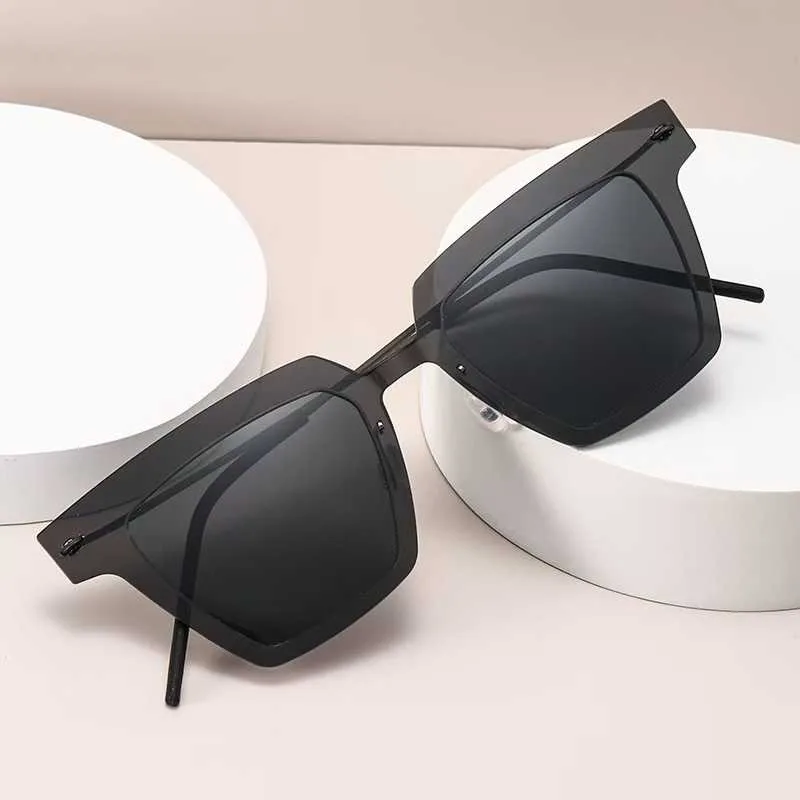 

Square 6578 Men Fashion Sun Glasses No Screw Brand Deisgne UV Protection Handmade Ultlalight Sunglasses Denmark Titanium Women