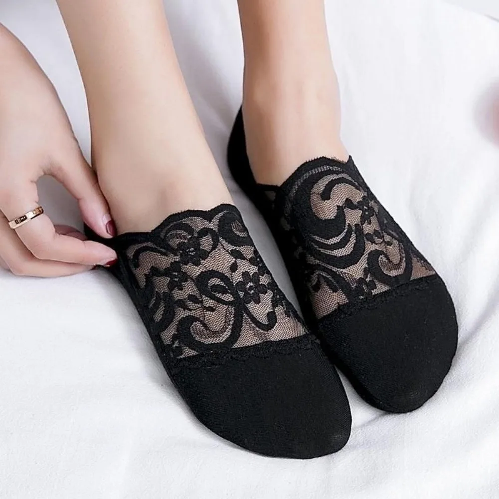 

4Pairs Elegant Ultra-Thin Lace Invisible Socks Breathable Non-Slip Boat Socks Low Cut Women Ankle Socks Office Wear