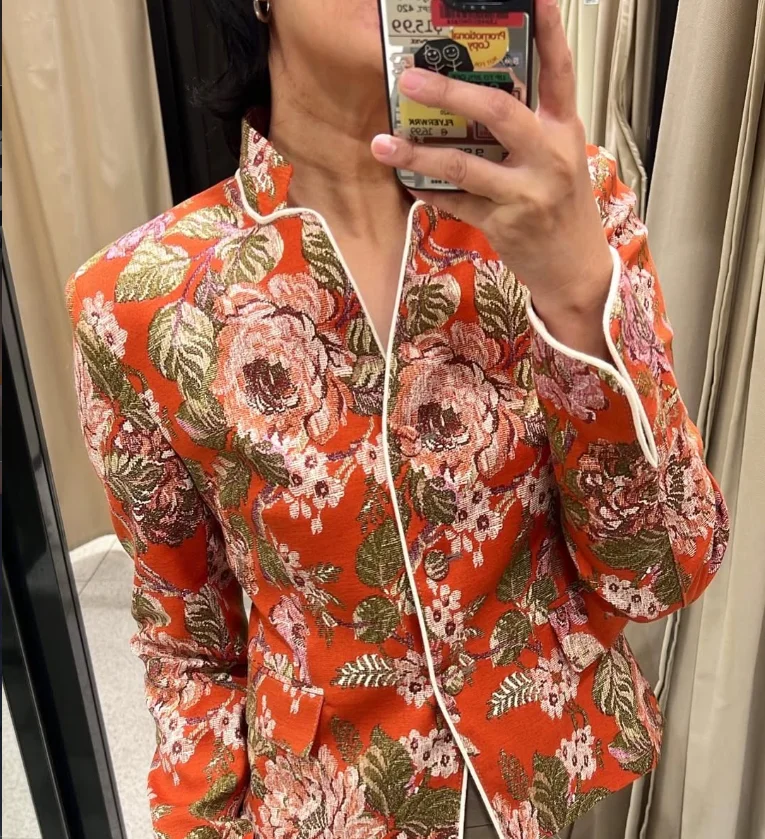 Vintage Elegant Women's Jacket Floral Jacquard Jacket Stand Collar with Decorative Pockets Long Sleeve Classic Short Jacket