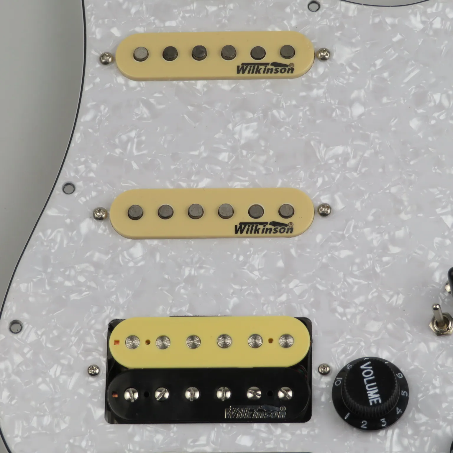 Loaded SSH Preassembled Pickguard White Pearl Scratch Plate Wilkinson Single & Humbucker Pickups Fit Standard Strat ST Guitar