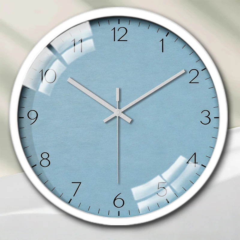 Light Blue Metallic Round Silent Hanging Wall Clock, Suitable For Living Room, School, Study Room, Bedroom, Children's Gifts.