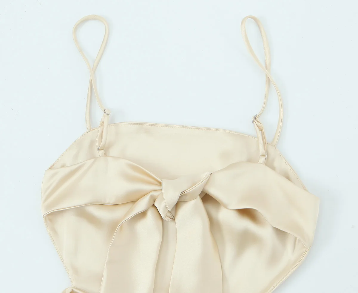 KONDALA Donna Autunno Abito lungo in raso sexy Abito con bretelle sottili Abito con scollo all'americana 2025 Nuova moda estiva Elegante abito da cena romantico