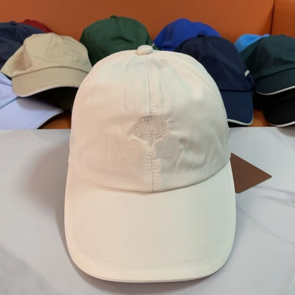 2026 Nieuwe Duck Tongue Pet Modieus en Casual Heren- en Damesmodel Geborduurde Ademende Zonwerende Baseballpet