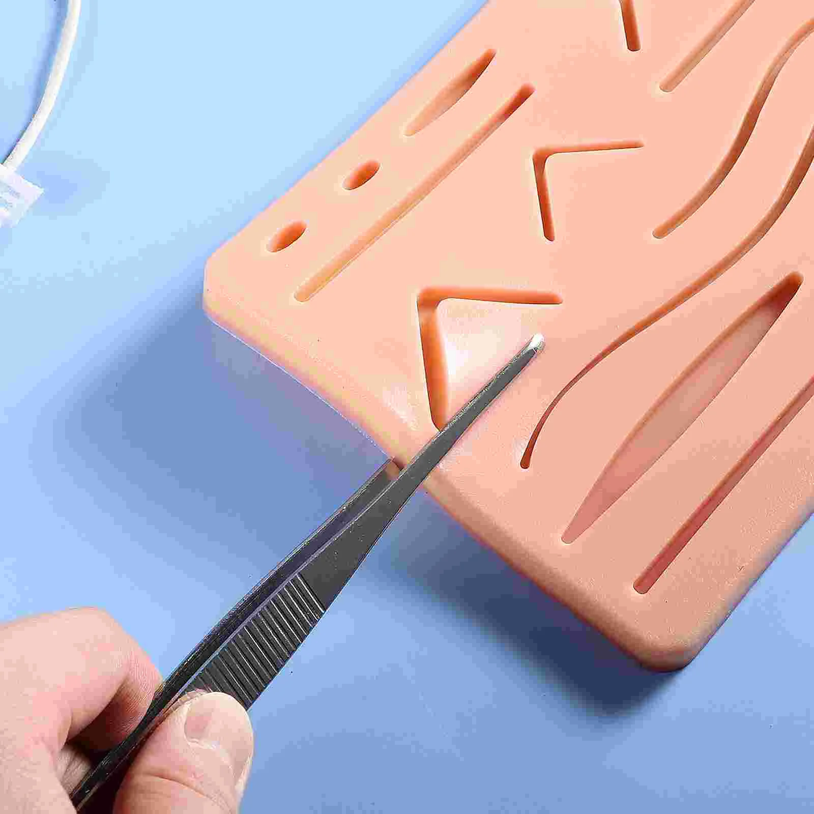 ULTECHNOVO Silicone Suture Training Pad Skin Suture Simulation Module Educational Practicing Suture Pad (Random Style)