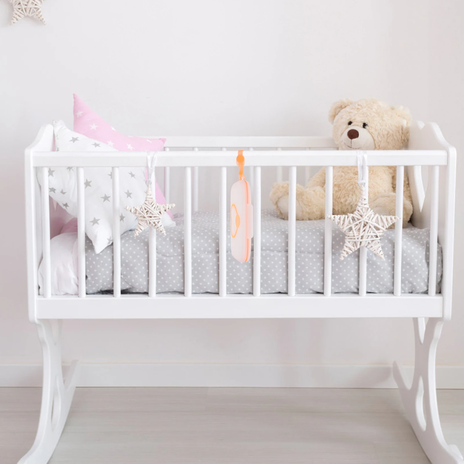 

Portable Baby Wipes Box Newborn Diapers Travel Stroller Hanging Wet Tissue Case Outdoor Reusable PP Moisture Sealed Slim Diaper