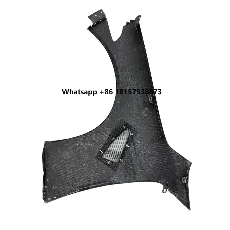 

For the Alfa Romeo Giulia Stelvio Quadrifoglio Verde Carbon Fiber Fender Wing
