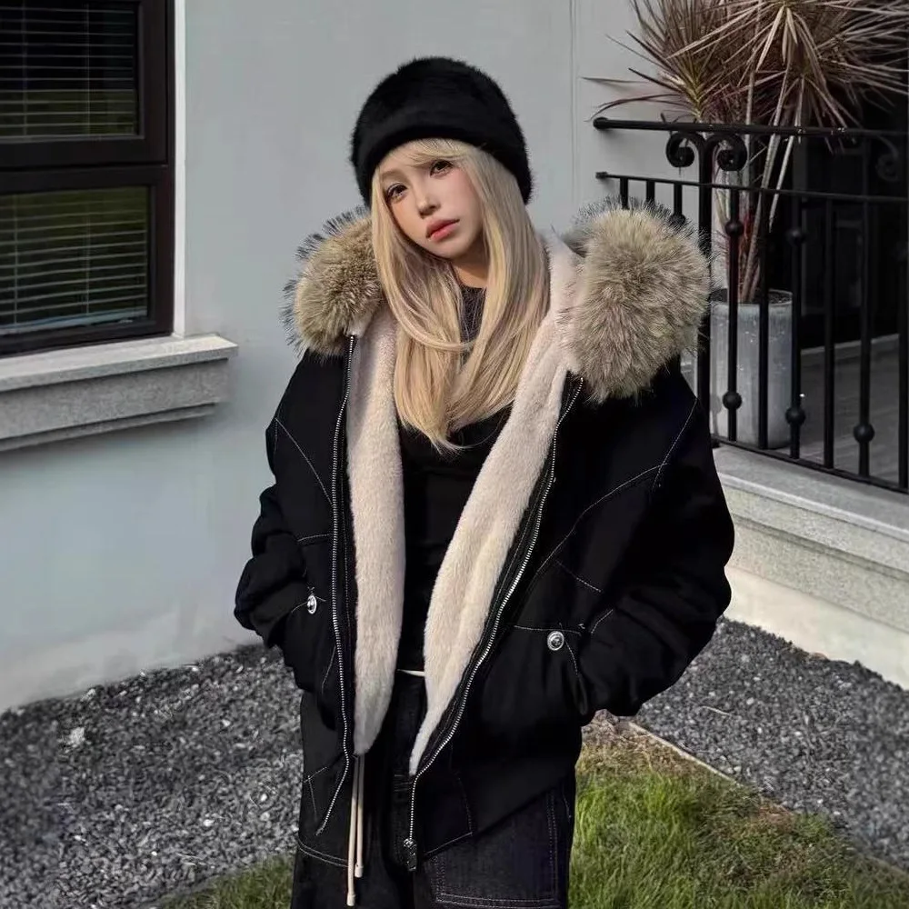 سترة أنيقة سوداء جمالية 2000s للسيدات لشتاء 2025 Y2k تصميم بقلنسوة معطف هاراجوكو ملابس نسائية فضفاضة غير رسمية