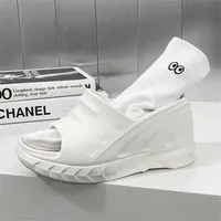 Open From Front Anti-slip Room Slippers For Women Luxury Sports Shoes For Women Women's Sandal Sneakers Tenes Drop Shipping