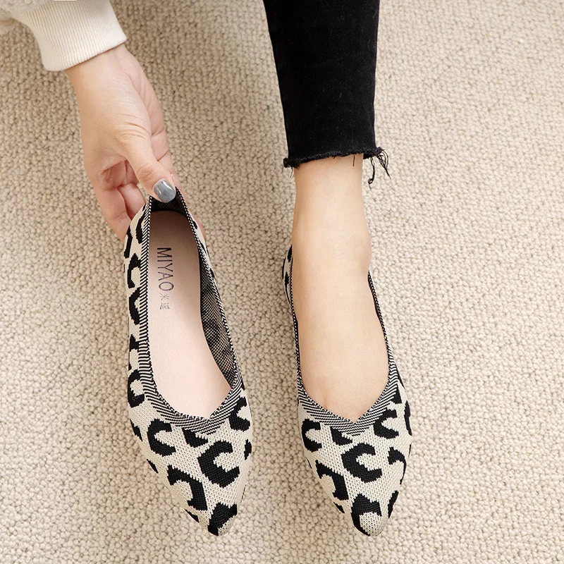 Women Flat Shoes Spring Summer Breathable Knit Leopard Print Soft Sole Girl Slip-on Casual Shoes OL Fashion Loafers