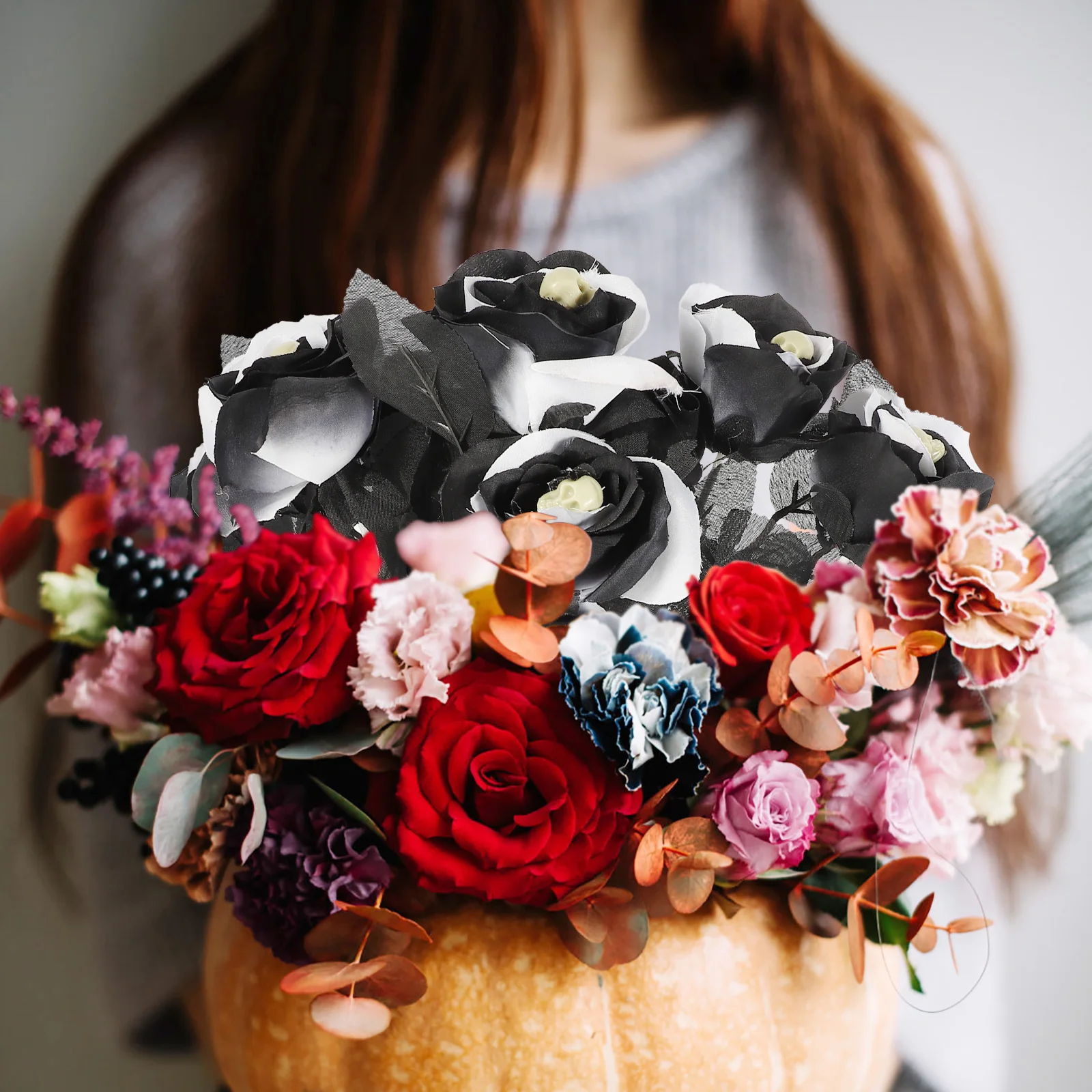 

10Pcs Skull Rose Halloween Artificial Rose Decoration Props for Party Room Haunted House Creepy Flower Arrangement