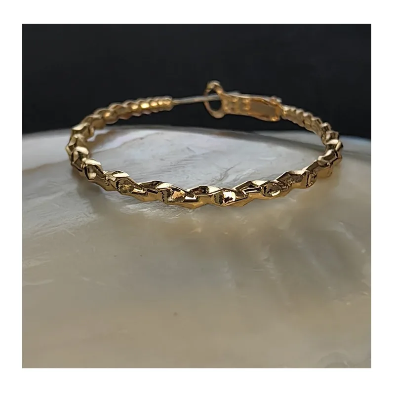 

Earrings Basic Plain Rings Earrings Personalized Fashion Jewelry Copper Plated Real Gold Twist Special-shaped Stud Earrings Wome