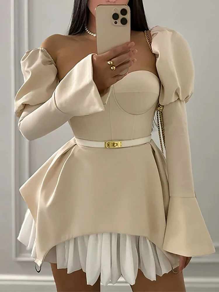 バブルスリーブデザインパッチワークスクエアネックショートスカート春夏新作レディースファッショントレンドドレス