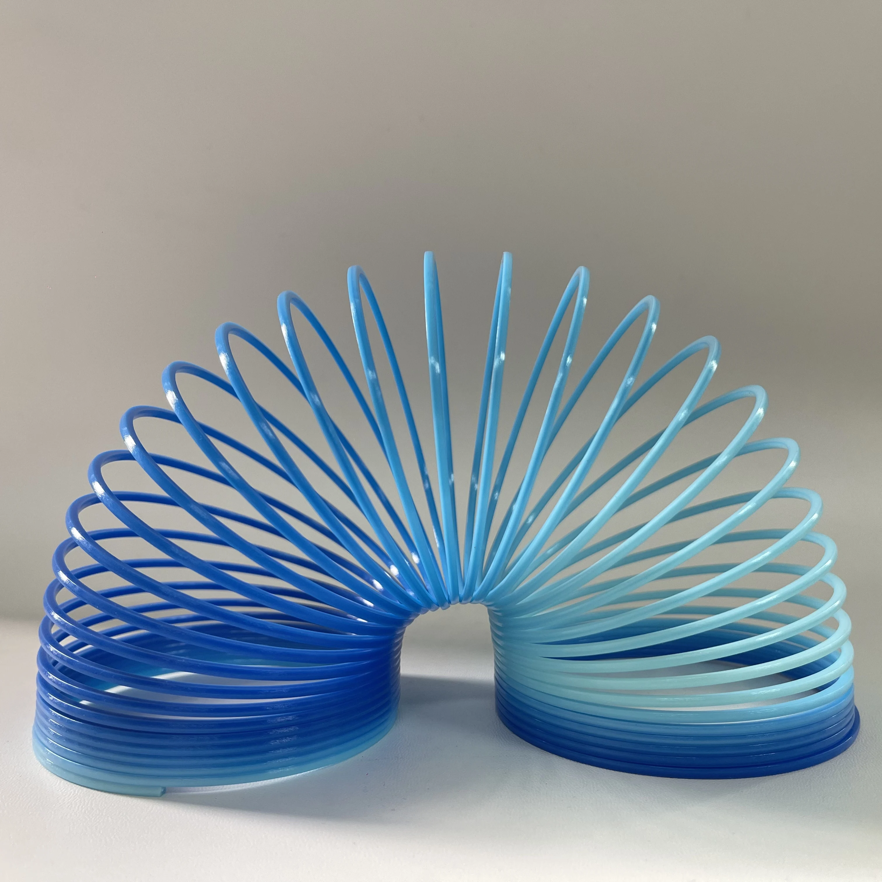 

1/2/3 шт. градиентные волшебные радужные пружинки-спирали – развивающая игрушка для снятия стресса