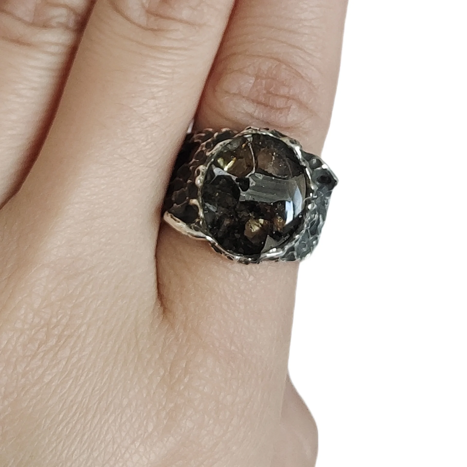 8.4g Seymchan Pallasite Olive Meteorite S925 Silver ring Specimen Natural Meteorite Material Handmade ring Collection- LB082