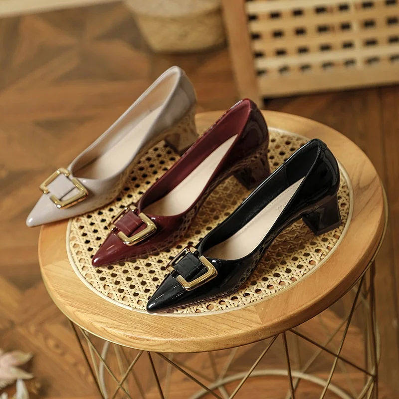 Elegant Lock Autumn Lady Short Heel Pumps European and American PU Leather Ladies Shoes Pointed Toe Party Shoes For Women S066