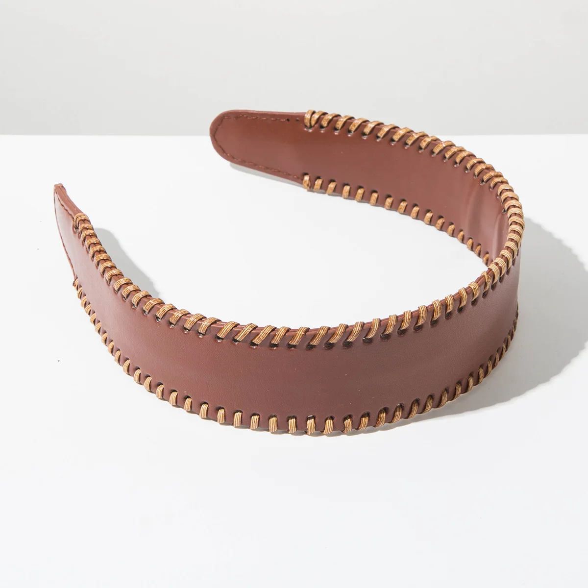 Neues PU-Leder Stirnband mit Farbblockierung, Breitkrempiges, Retro, Hochwertiges Stirnband, Vielseitiges Accessoire für den Täglichen Gebrauch – Detail 7