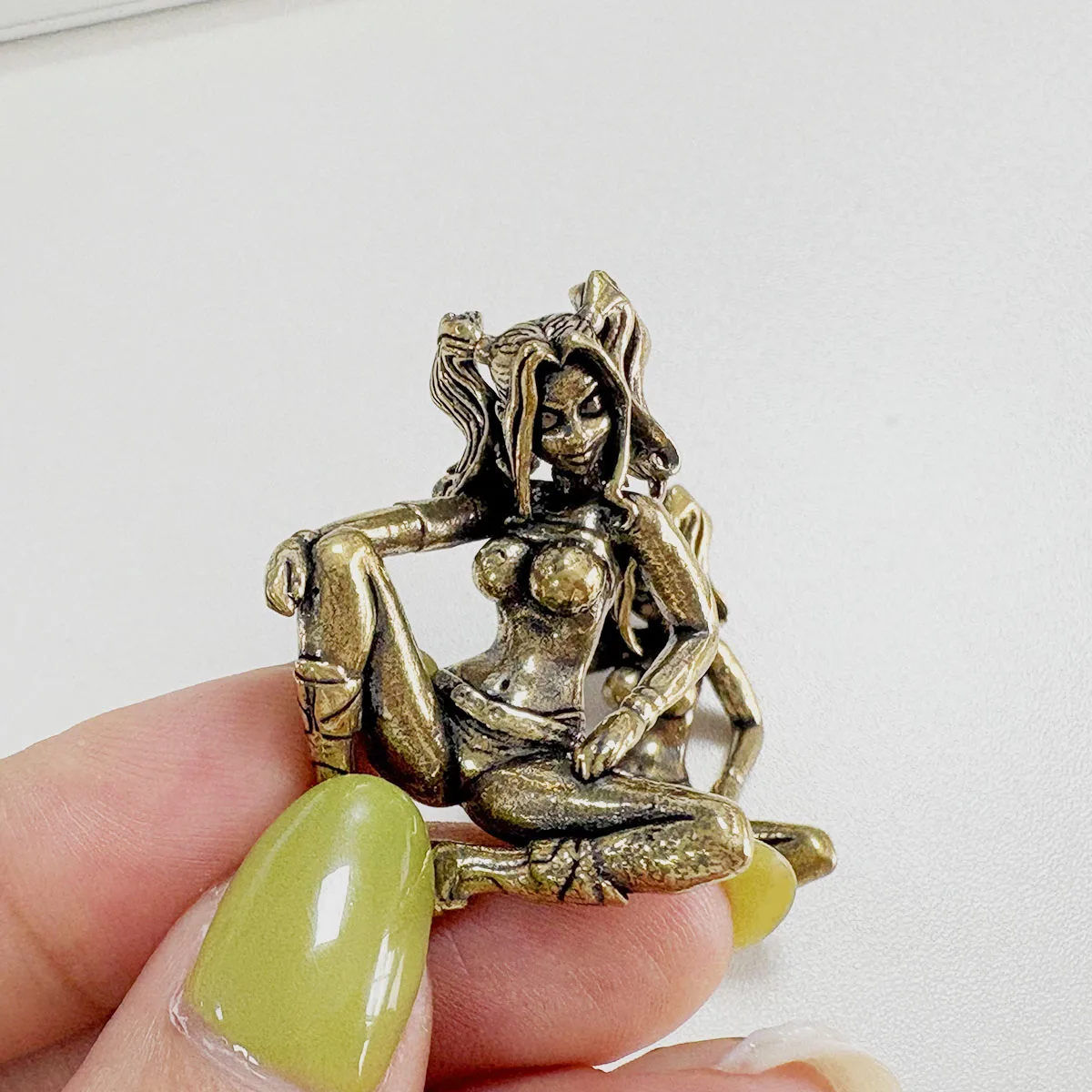 Beauty Girl Brass Knife Beads DIY Paracord Handmade Woven Lanyard Pendants Umbrella Rope Bracelet Charms DIY Accessories view 3