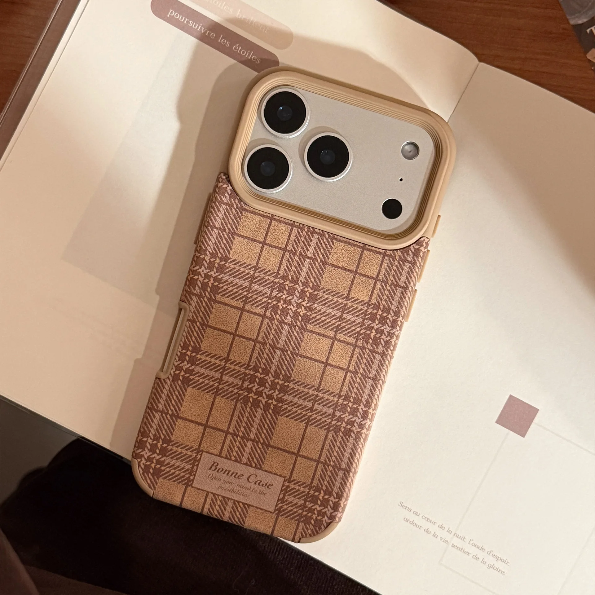 Koreanische Gittermuster-Lederstruktur-Handyhülle für iPhone 17, Air 16, 15, 13, 14, 12, 11, Pro Max Plus, stoßfeste, schützende, weiche Abdeckung