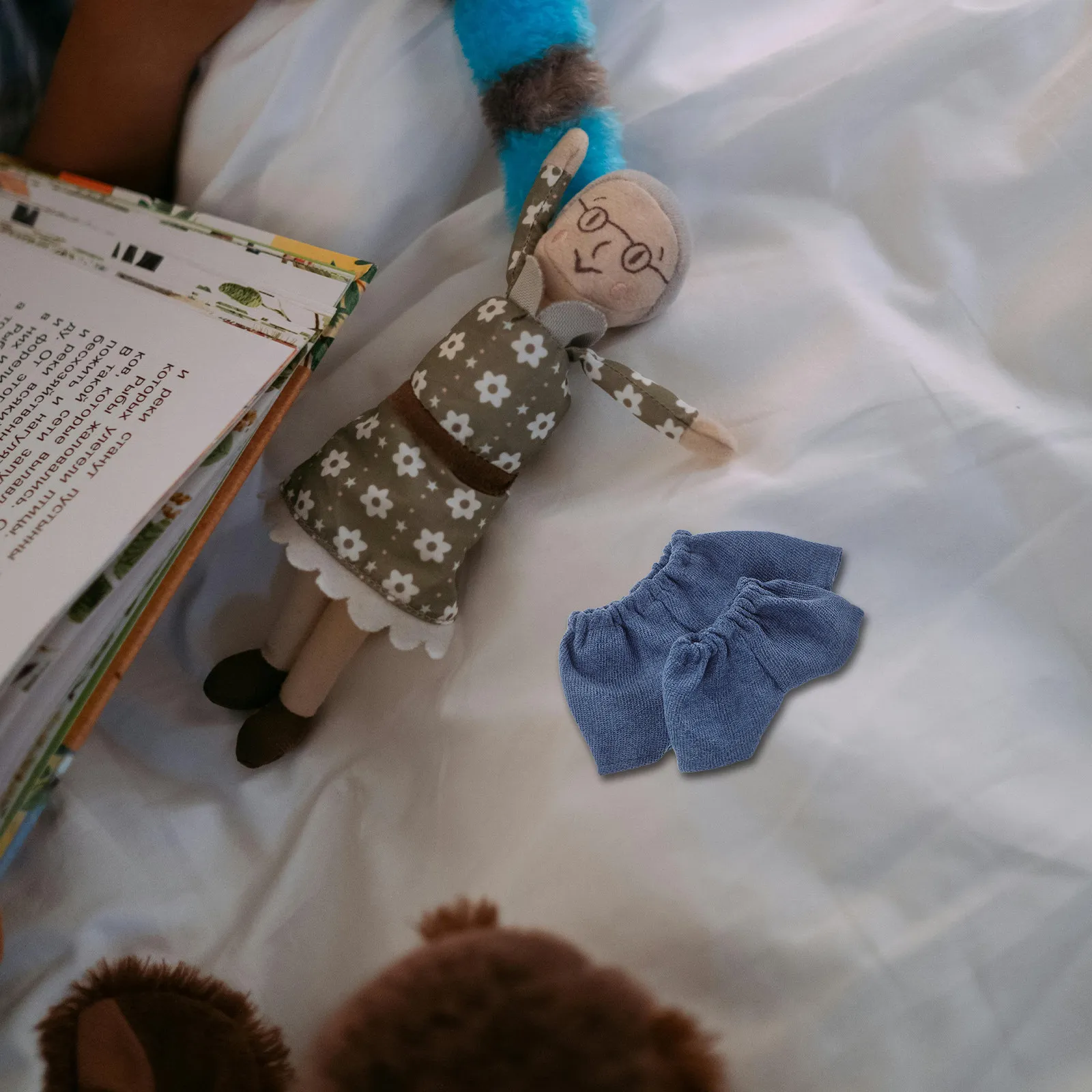 

2Pcs Short Pants Clothes Stylish Denim Brief Shorts for 15Cm 20Cm Dollhouse Dress Up Clothing Accessories