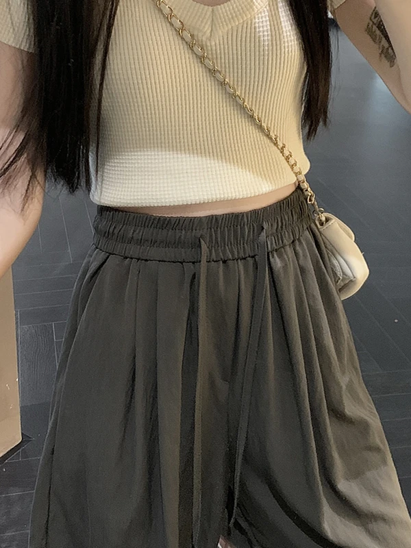 سراويل قصيرة صيفية واسعة الساق من الحرير الجليدي للنساء، فضفاضة ومريحة، عالية الخصر، بقصة مستقيمة، نمط كوري عصري