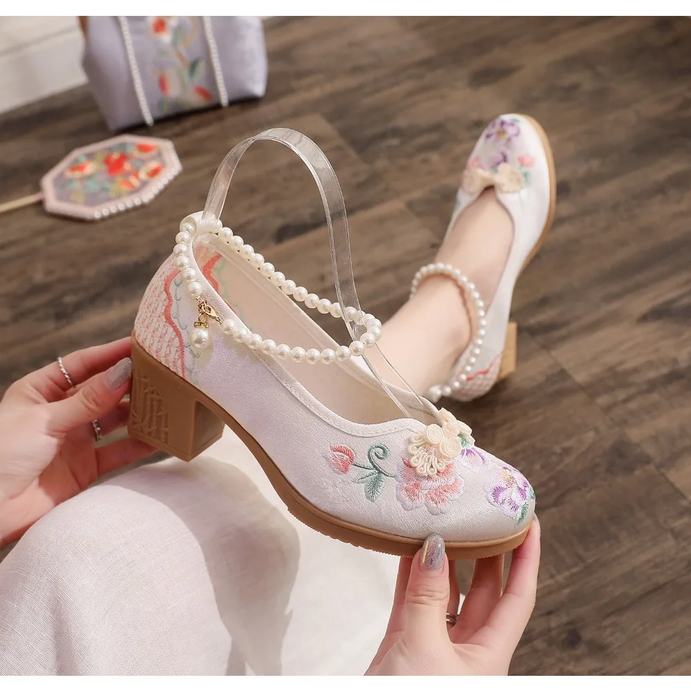 

Dance Vintage Shoes for Women Sneakers Ethnic Style Embroidery Streetwear Chinese style Old Beijing Hanfu Harajuku Women's Shoes