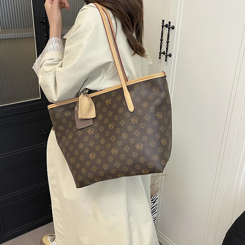 

Новая женская сумка через плечо на молнии, женская сумка через плечо, модная сумка для покупок Paris, оснащенная роскошным ремешком-цепочкой.