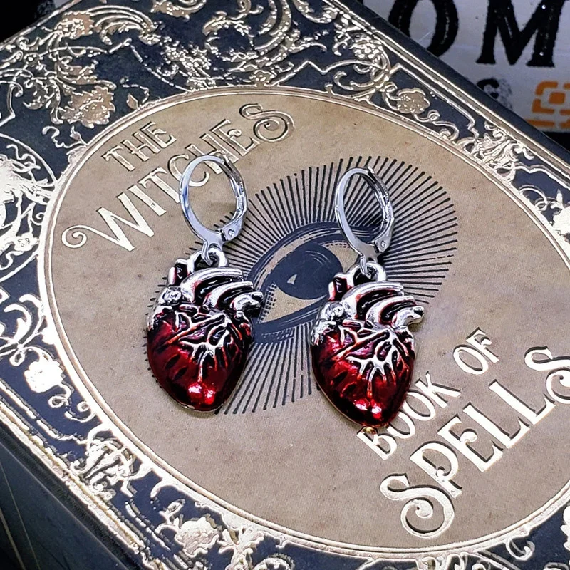 Anatomical Bloody Heart Gothic Earrings, Weird Halloween Horror Earrings, Women's Novelty Earrings, Hip Hop Rock Punk Jewelry