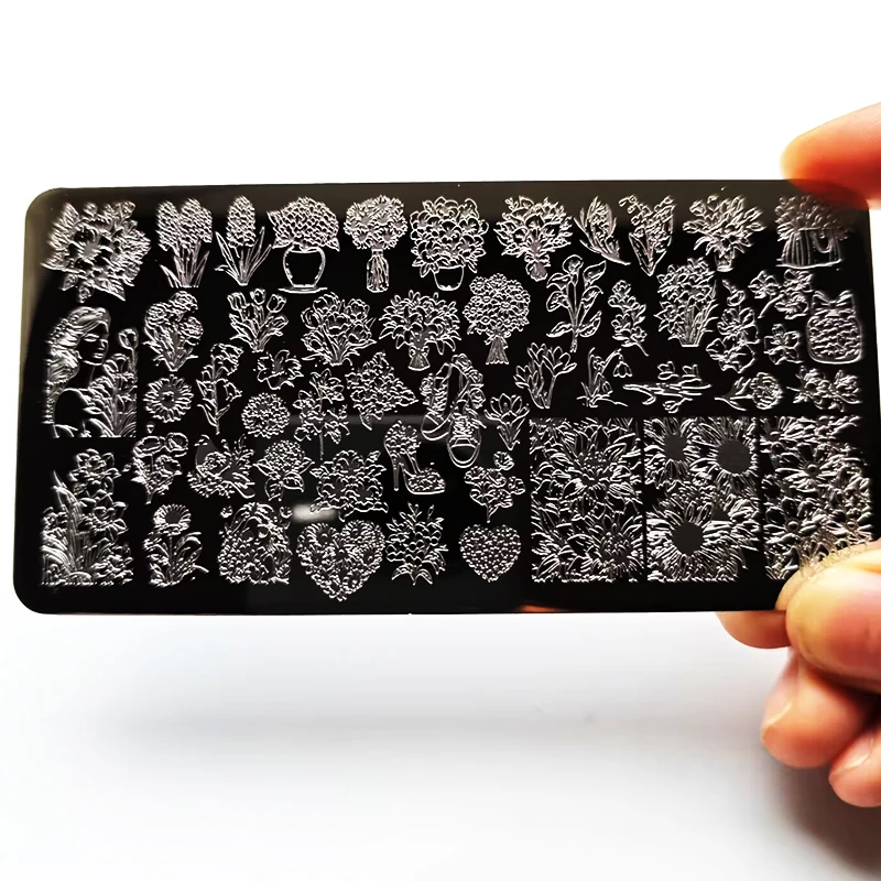 Pizzo Gatto Orso Elfo Nail Stamping Piatti Amore Cuore Foglie Fiori Design Piatti da stampa Modelli Unghie Art Stencil Timbro Strumenti