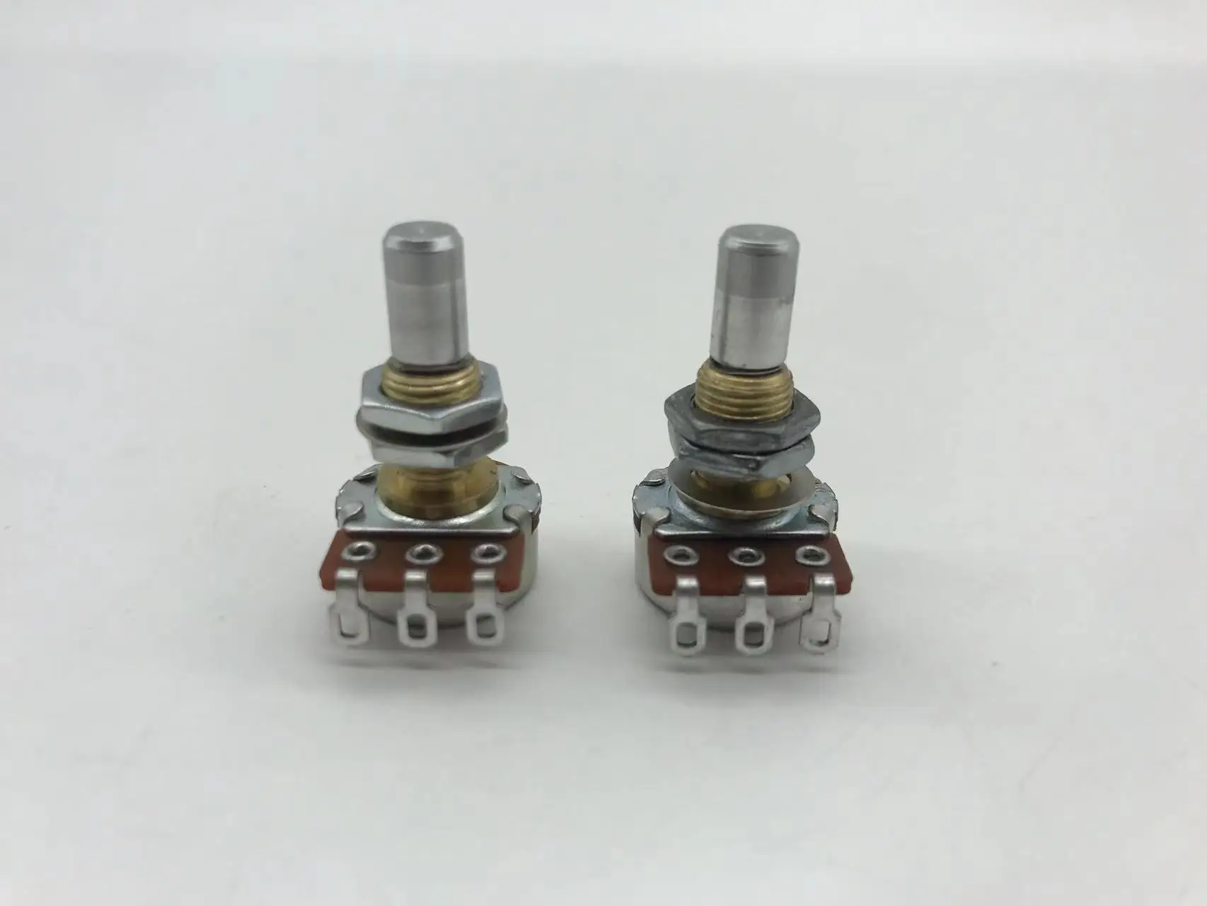 Balance Potentiometer(POT) Brass Shaft Bushing with Center Detent for Electric Bass Guitar Accessories in Stock Discount