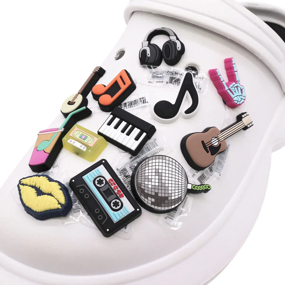 1pcs Original Music Style PVC Shoe Charms Designer Upper Buckle Accessories Piano Guitar Headphone Tapes Note Shapes Clog Clips