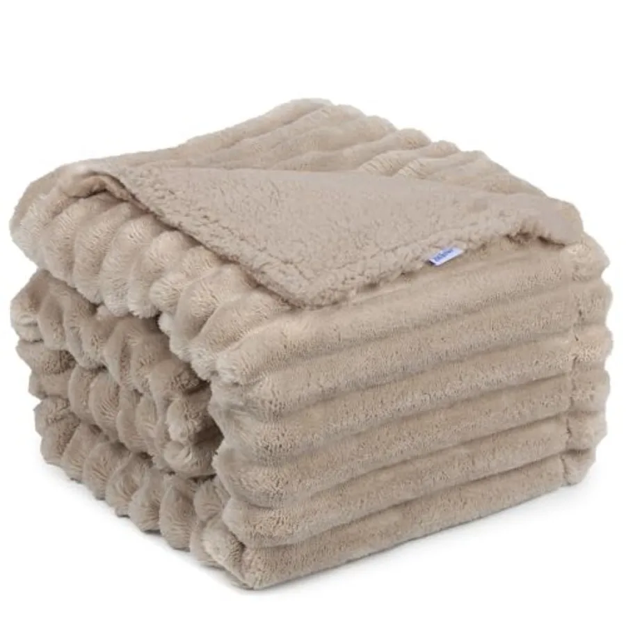 

Waterproof Dog Blanket, Soft Fleece Blanket for Couch Protector, Reversible Pet Blankets Furniture Protector Cover for Small Me